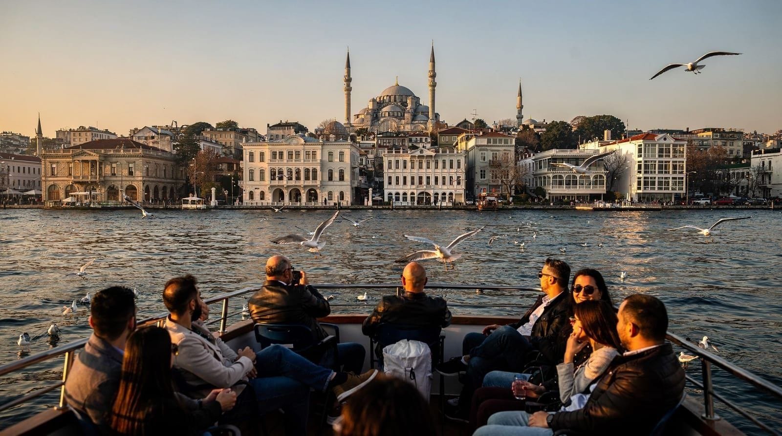 Ferry hopping on the Bosphorus: the complete guide — How to use Istanbul's public ferries on the Bosphorus — routes, schedules, Istan