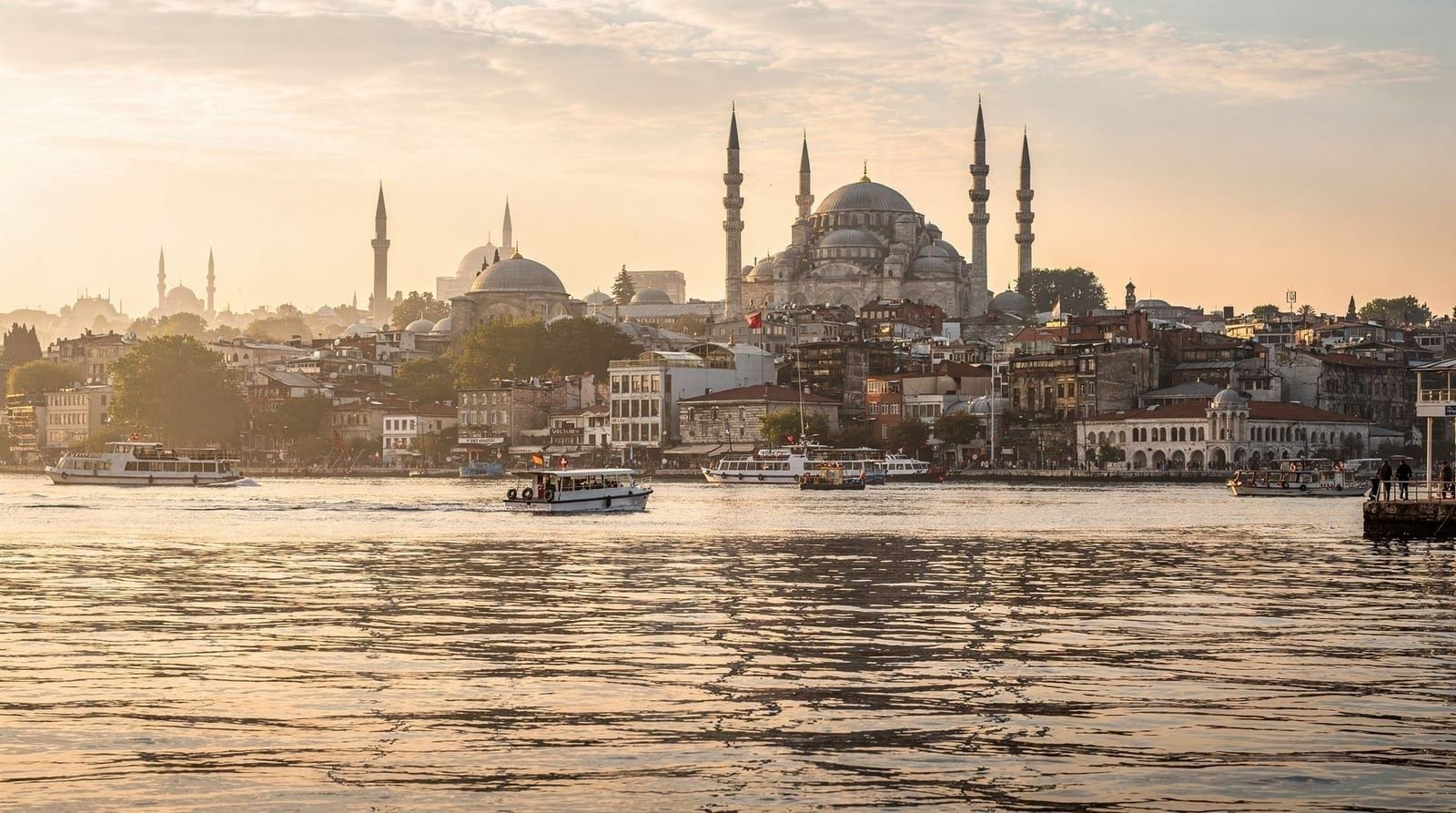 Istanbul Archaeological Museums — visiting guide and what to see — Istanbul Archaeological Museums visiting guide covering the Alexander Sarcophagu