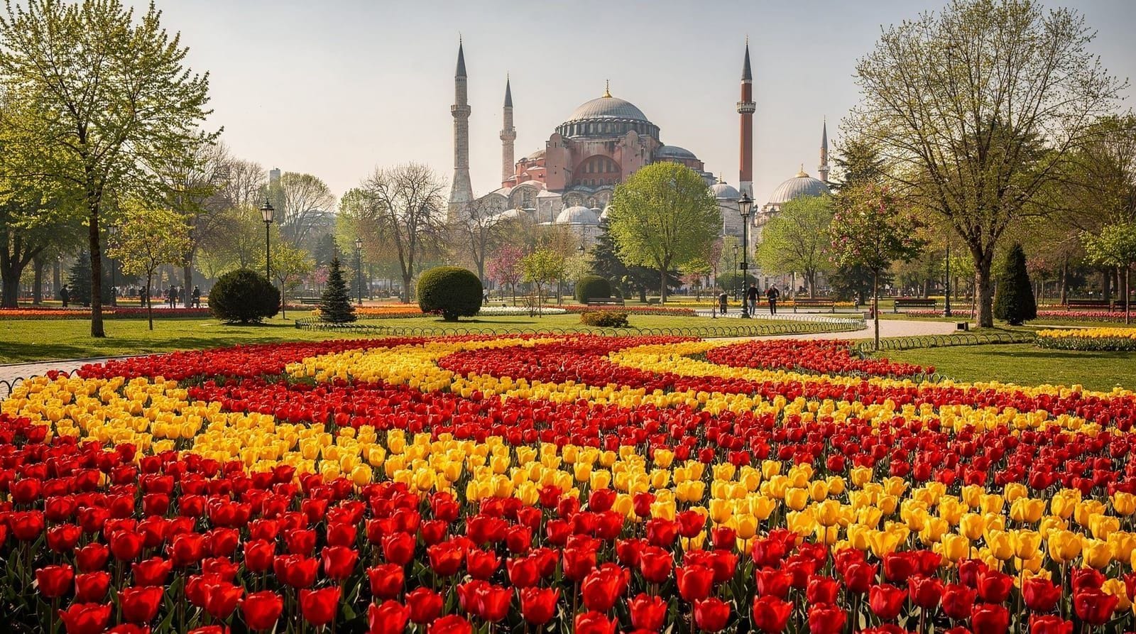Best time to visit Istanbul — Month-by-month guide: when to go for fewer crowds, best weather, and honest advi