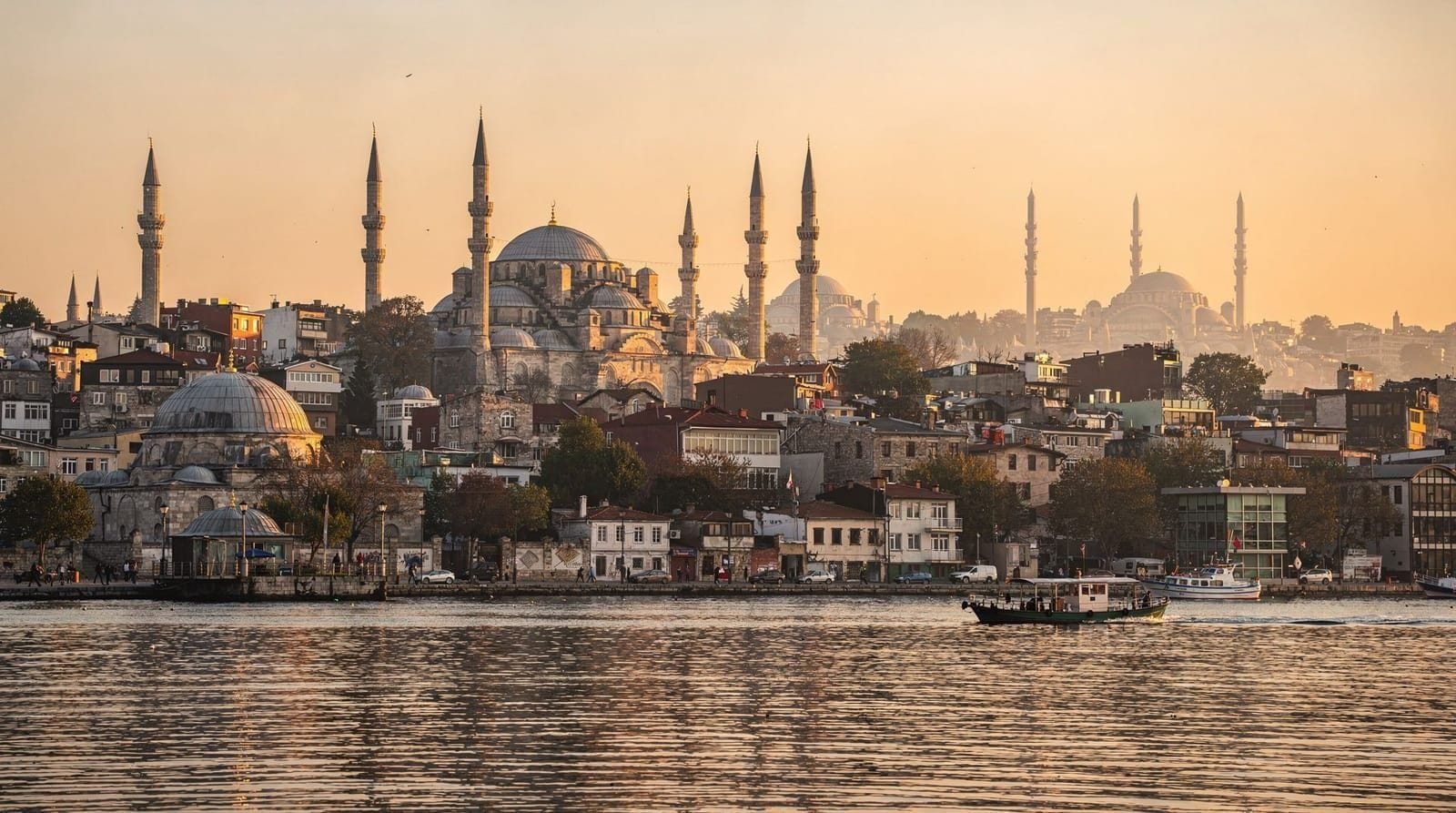 Galata Tower visiting guide — tickets, views, and what to expect — Galata Tower visiting guide with skip-the-line tickets, view quality, best times