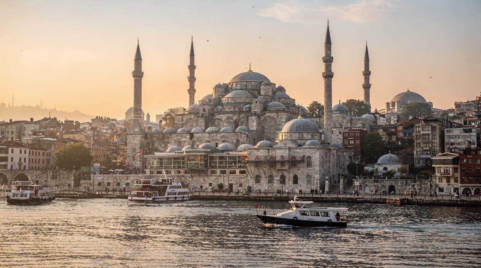 Gallipoli and Troy day trip from Istanbul guide — How to visit Gallipoli and Troy from Istanbul: logistics, what to see at the WWI