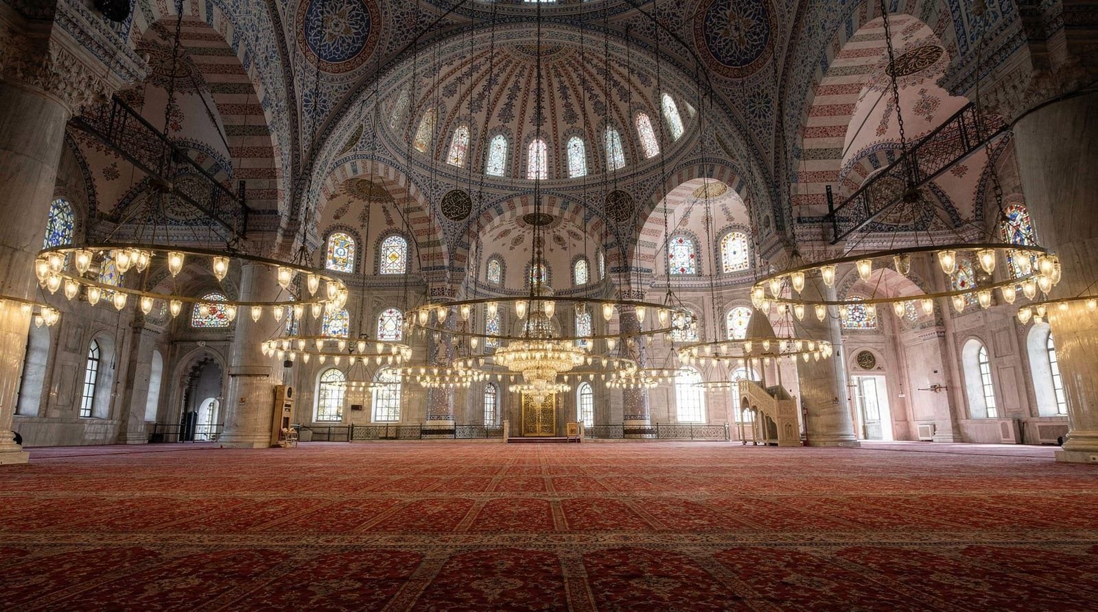 Comparisons — Hagia Sophia vs. Blue Mosque, IST vs. SAW airport, which Bosphorus cruise and wh