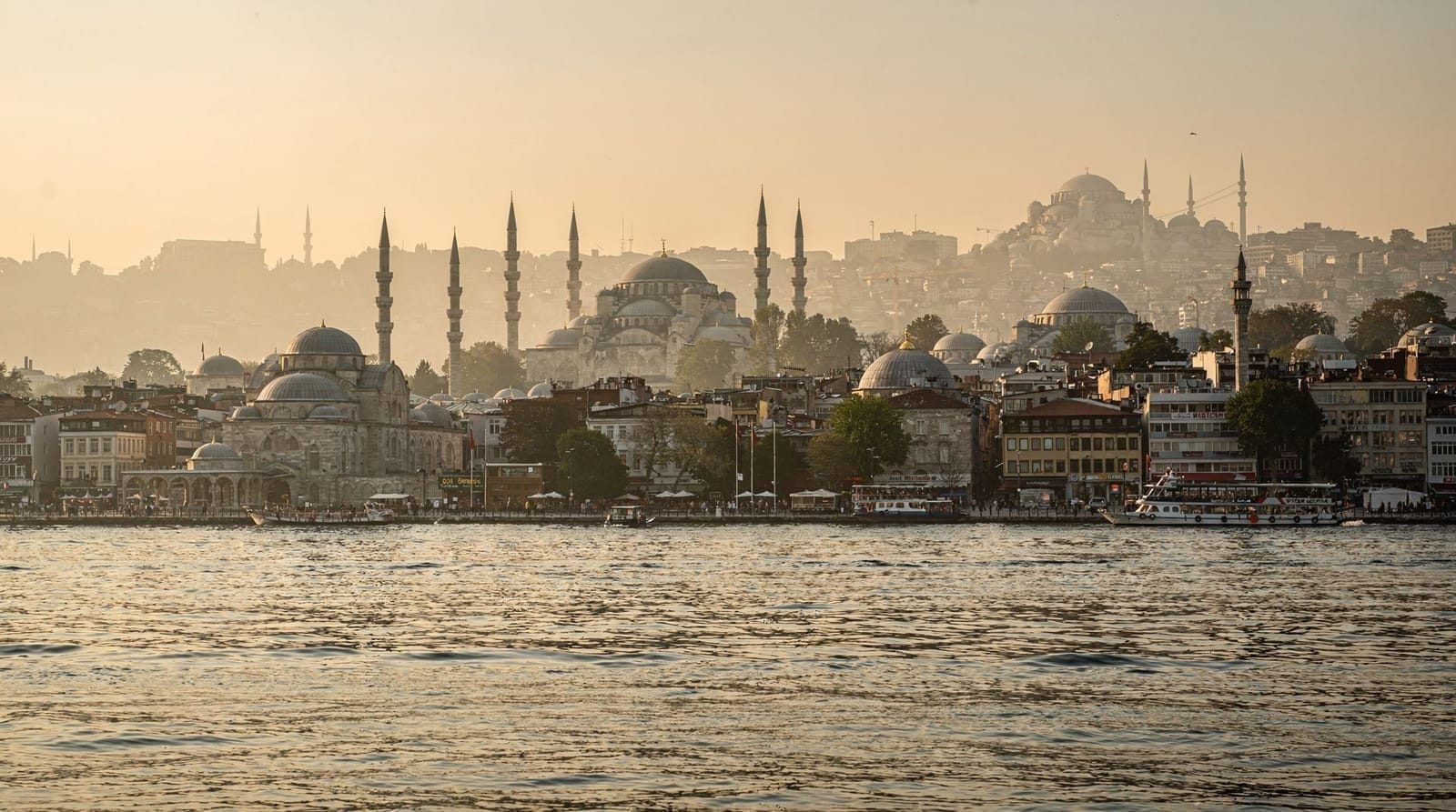 Istanbul travel budget — what things actually cost in 2026 — Honest daily budget breakdown for Istanbul: accommodation, food, transport, entr