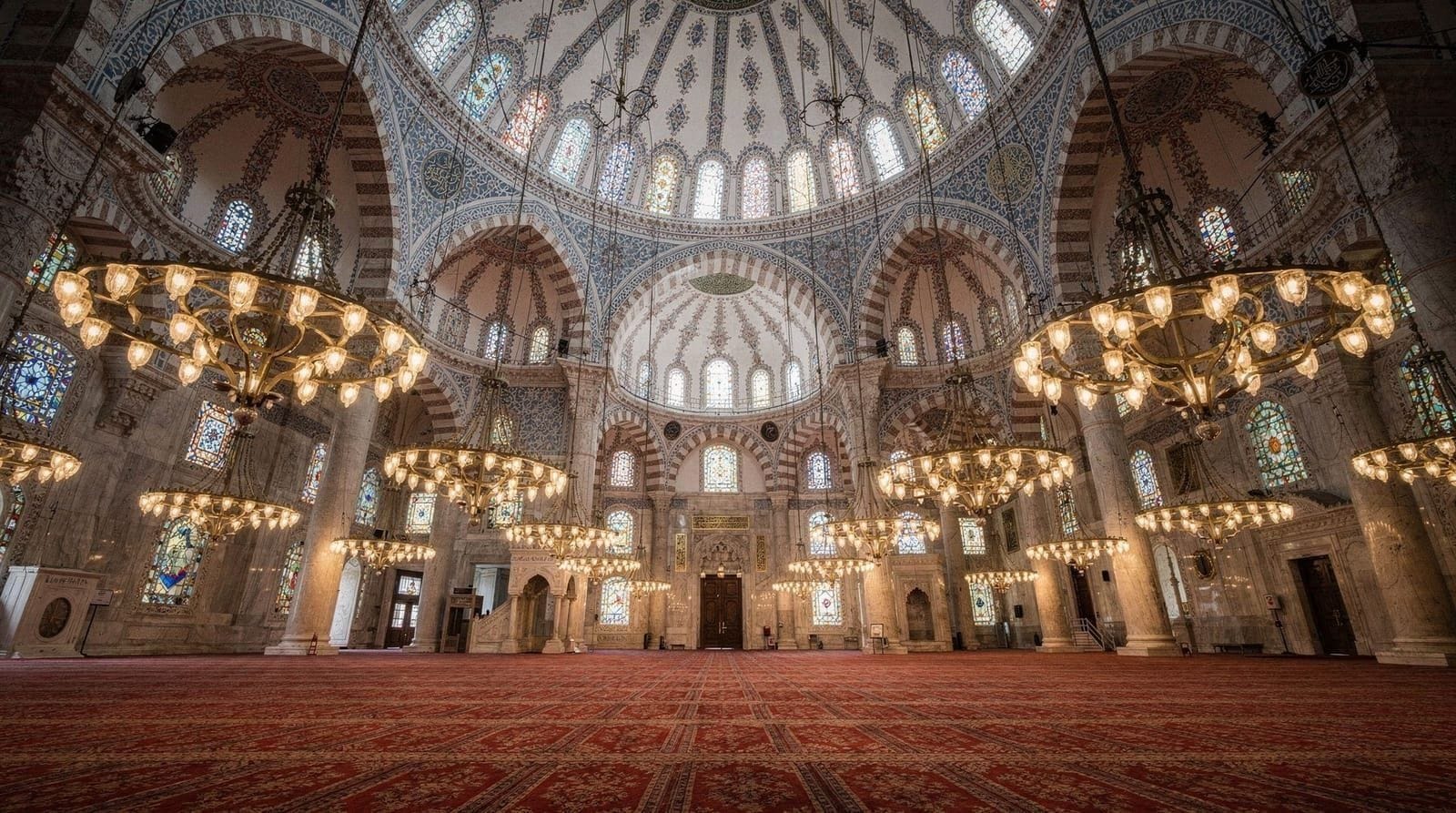 Süleymaniye Mosque visiting guide — the masterwork of Mimar Sinan — Süleymaniye Mosque guide: why it surpasses the Blue Mosque, free entry, dress co
